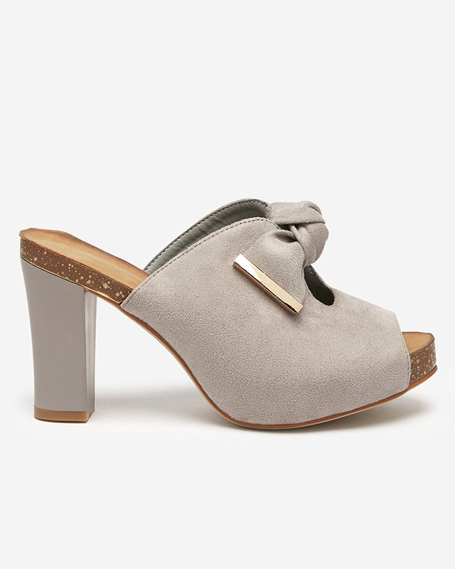 Gray women's sandals on the Kustai post - Footwear