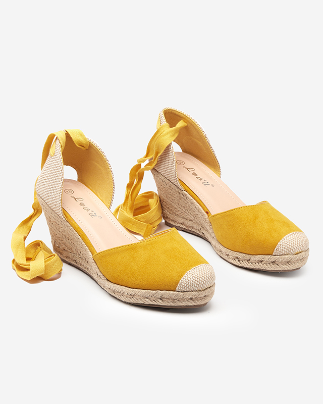 OUTLET Yellow women's sandals with a wedge heel Nereda - Shoes