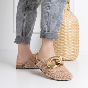 Light brown women's slippers with sheepskin and a chain Juka - Shoes