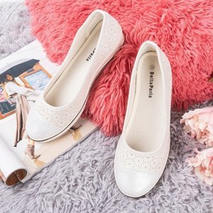 OUTLET Beige ballerinas on a low wedge Irtriva - Shoes