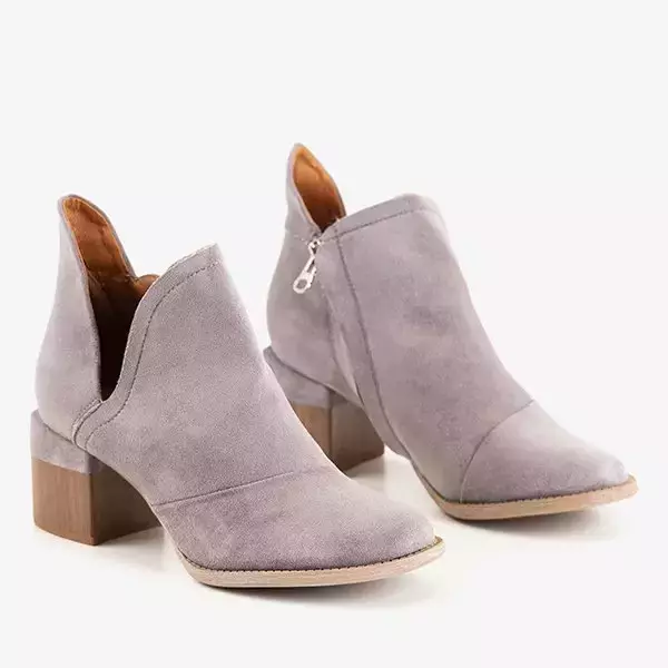 OUTLET Gray women's boots on the Jeneuer post - Footwear