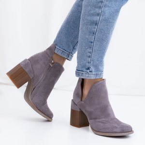 OUTLET Grey women's cutout boots from Plinara - Footwear