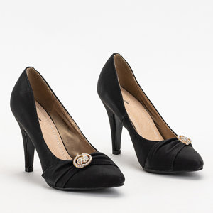 OUTLET Ladies' black matte pumps with a Kineri decoration - Footwear
