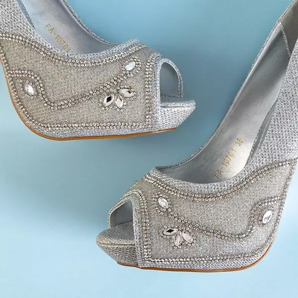 OUTLET Silver women's pumps with Maniya decorations - Footwear