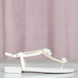 OUTLET Women's white flat sandals Slavitta - Footwear