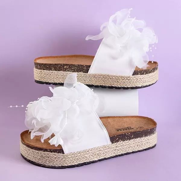 OUTLET Women's white slippers on the Izylda platform - Footwear